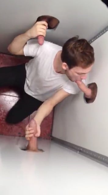 3 dicks that size at once??? This ginger twink is a pro! ??