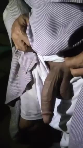 Arab Daddy Big dick! Suscribe to my feed for more Arabs & South Asian Videos